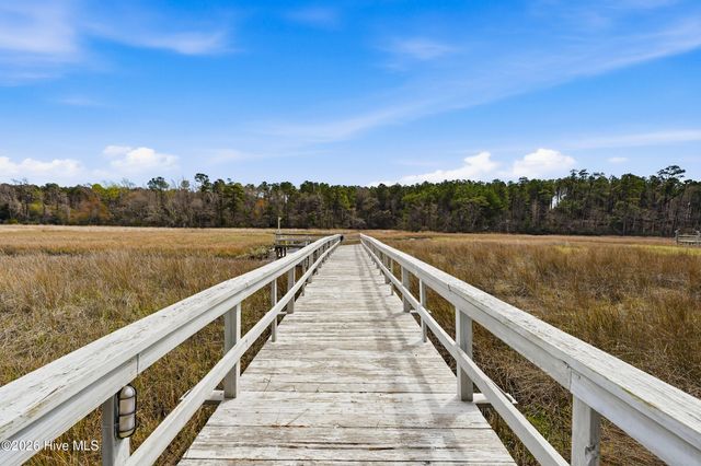 606 Ravenswood Road, Hampstead, NC 28443