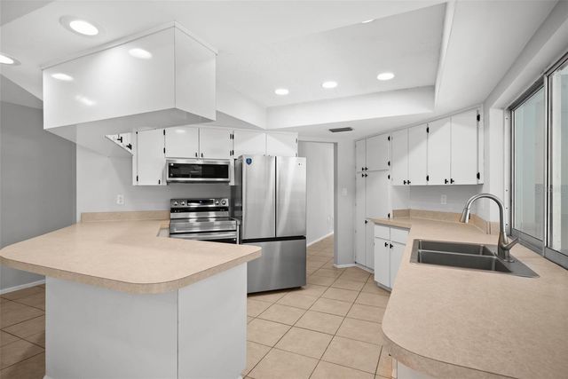 504 BAMBOO COURT, Tarpon Springs, FL 34689