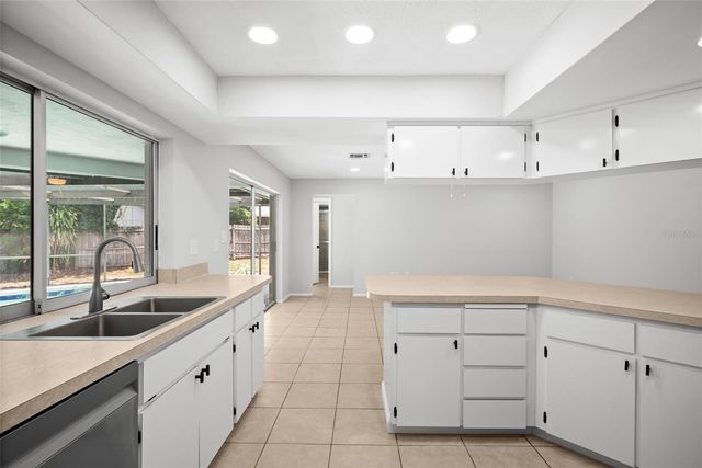 504 BAMBOO COURT, Tarpon Springs, FL 34689