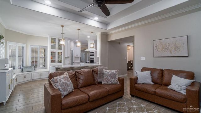2021 Fair Oaks Drive, Mission, TX 78574