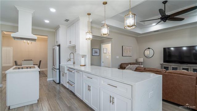 2021 Fair Oaks Drive, Mission, TX 78574