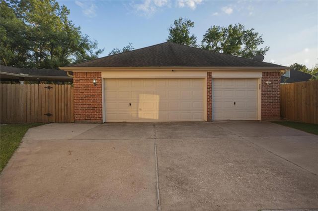 2302 Marblecrest Lane, Spring, TX 77386