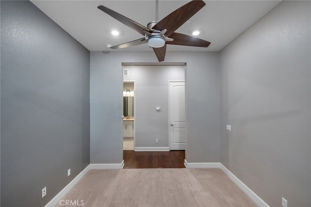 Image 14 of property listing at 18952 Cassia Court, Apple Valley, CA 92308