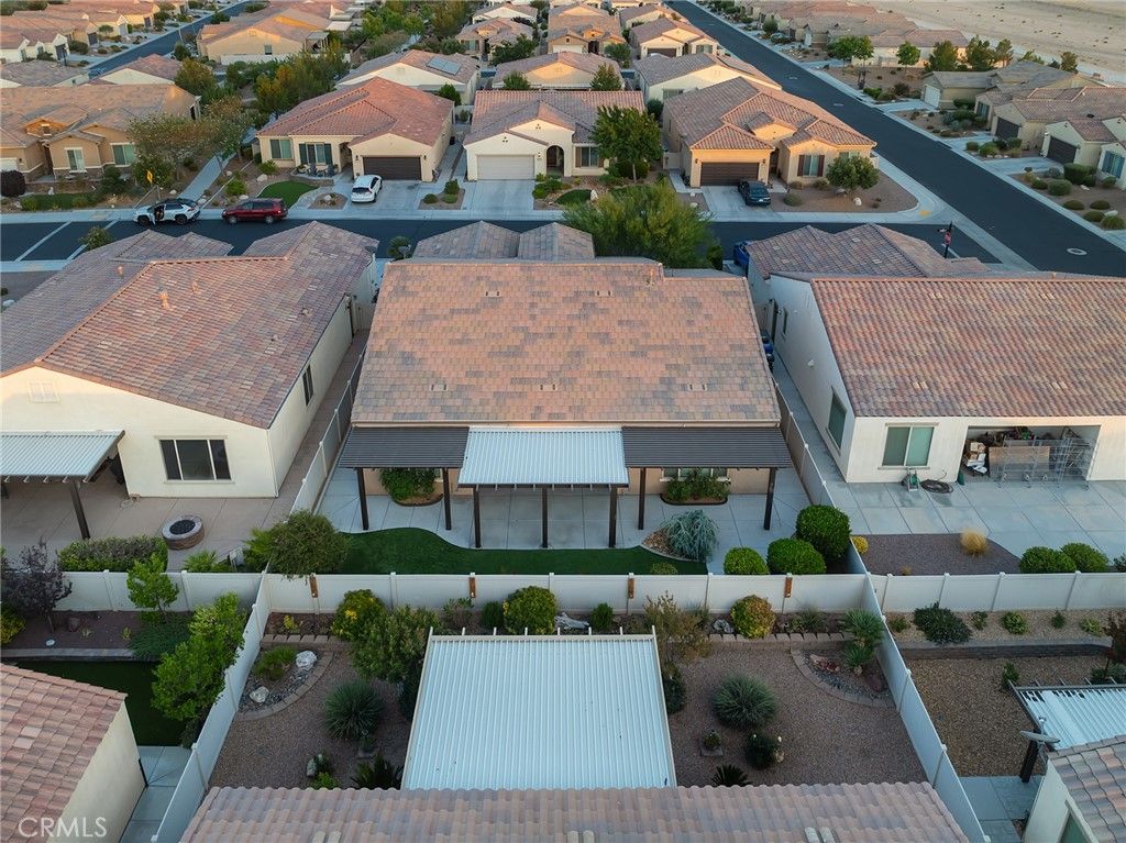 Image 32 of property listing at 18952 Cassia Court, Apple Valley, CA 92308