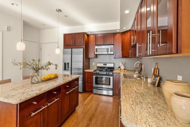 1 San Bruno Avenue N, Brisbane, CA 94005