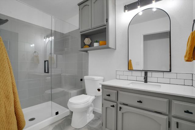 3667 Pine Valley Ct, Turlock, CA 95382