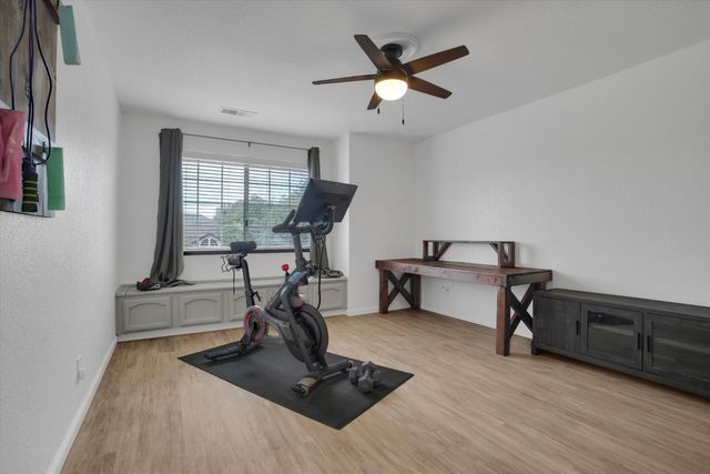 3667 Pine Valley Ct, Turlock, CA 95382