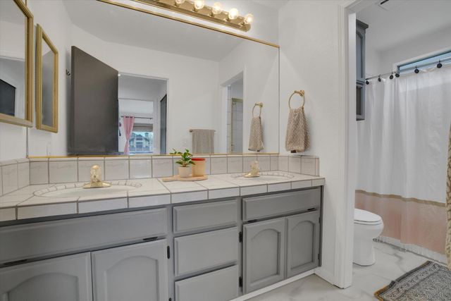 3667 Pine Valley Ct, Turlock, CA 95382