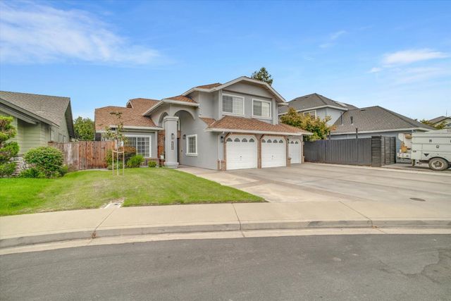 3667 Pine Valley Ct, Turlock, CA 95382