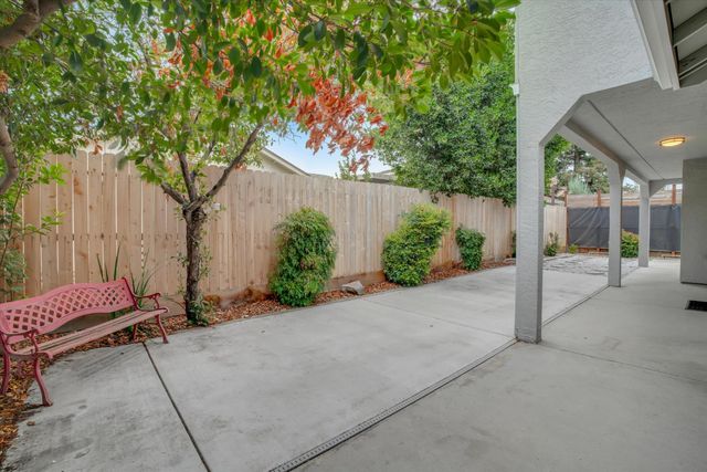 3667 Pine Valley Ct, Turlock, CA 95382