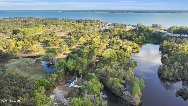 429 Country Club Drive W, Minnesott Beach, NC 28510