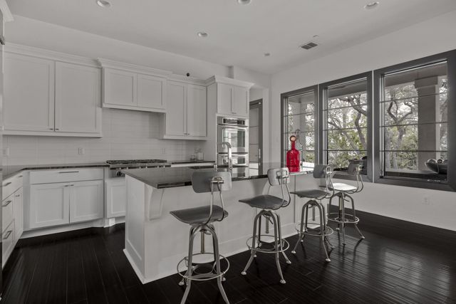 4720 Rockcliff RD 1, Austin, TX 78746