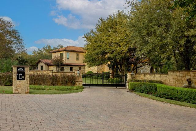 4720 Rockcliff RD 1, Austin, TX 78746