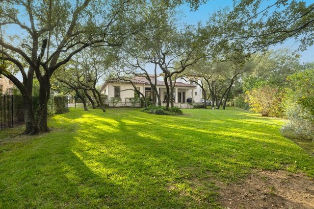 4720 Rockcliff RD 1, Austin, TX 78746