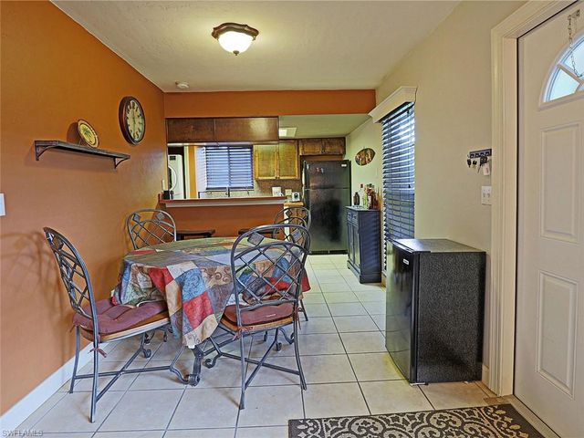 5804 Newfoundland CIR 1, Fort Myers, FL 33907