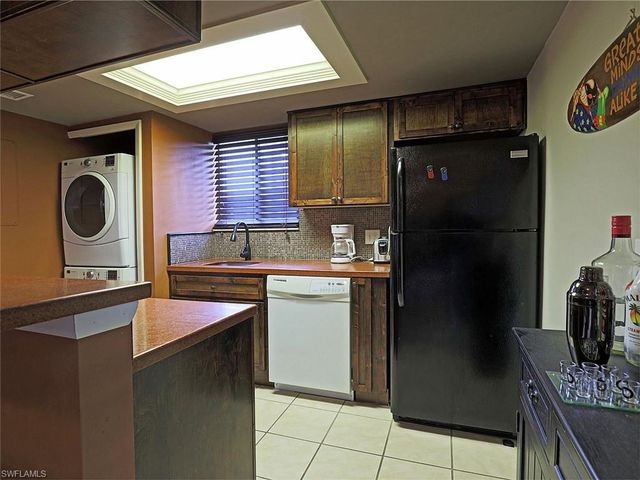 5804 Newfoundland CIR 1, Fort Myers, FL 33907