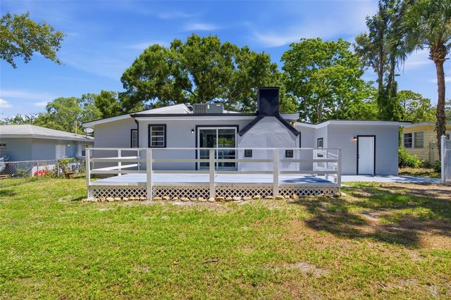 923 N PALM DRIVE SW, Largo, FL 33770