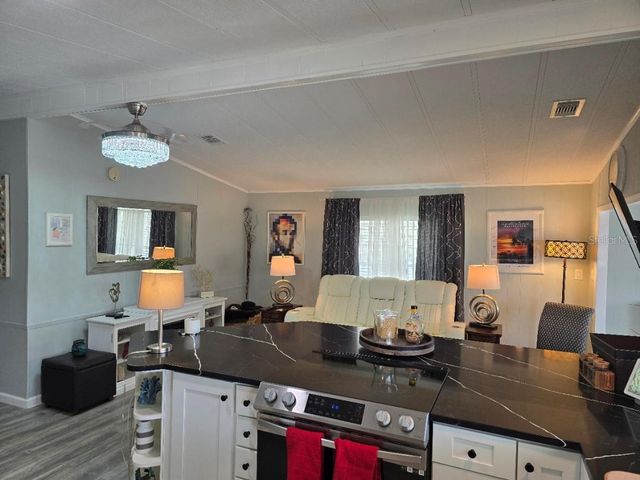 5316 53RD AVENUE E L11, Bradenton, FL 34203