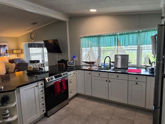 5316 53RD AVENUE E L11, Bradenton, FL 34203