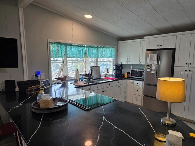 5316 53RD AVENUE E L11, Bradenton, FL 34203