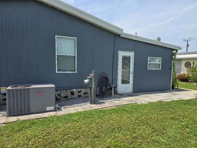 5316 53RD AVENUE E L11, Bradenton, FL 34203