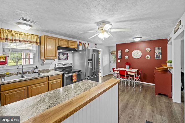 171 TRIPLE J RD, Berryville, VA 22611