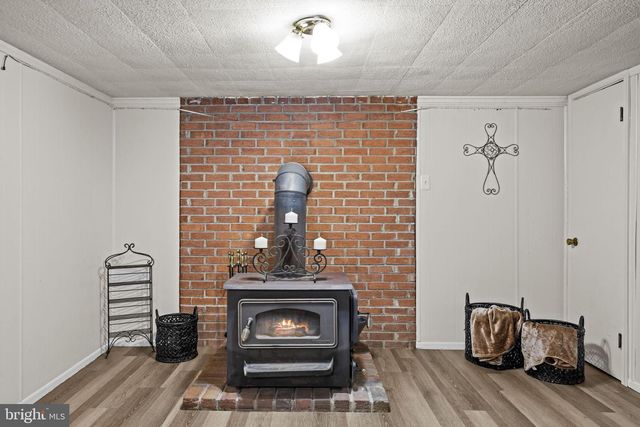 171 TRIPLE J RD, Berryville, VA 22611