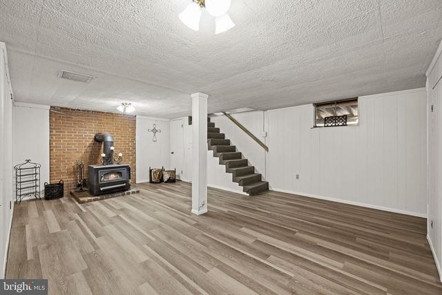 171 TRIPLE J RD, Berryville, VA 22611