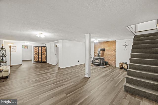 171 TRIPLE J RD, Berryville, VA 22611
