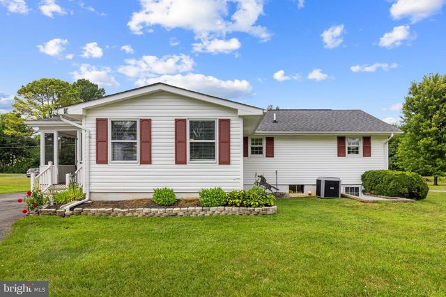171 TRIPLE J RD, Berryville, VA 22611