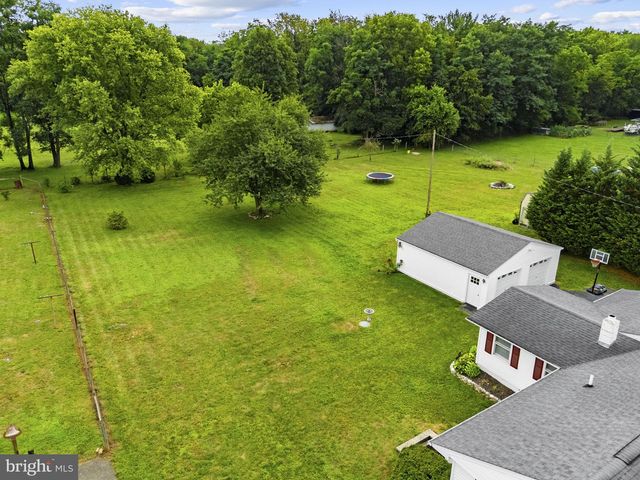 171 TRIPLE J RD, Berryville, VA 22611