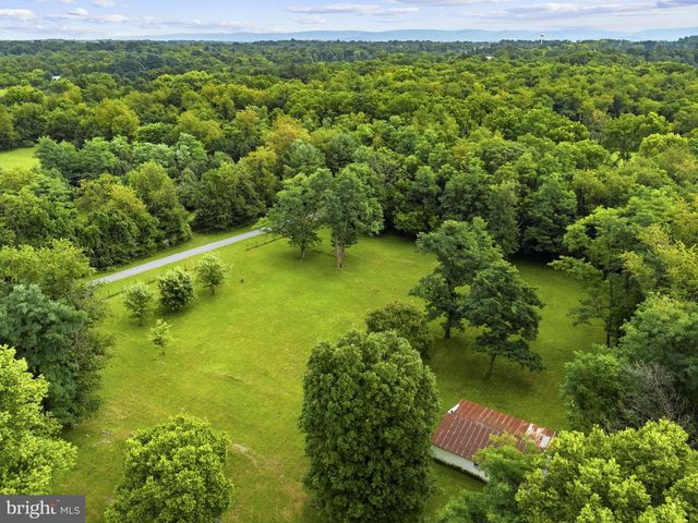 171 TRIPLE J RD, Berryville, VA 22611