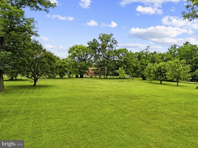 171 TRIPLE J RD, Berryville, VA 22611