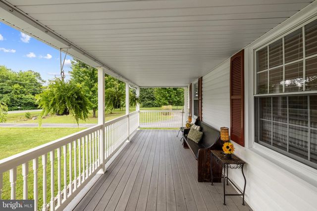 171 TRIPLE J RD, Berryville, VA 22611