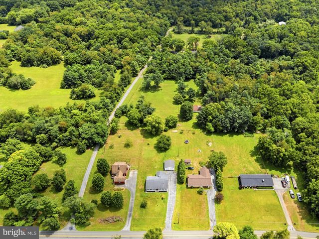 171 TRIPLE J RD, Berryville, VA 22611