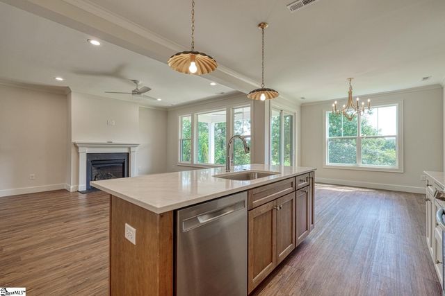 407 Brunswick Lane, Inman, SC 29349