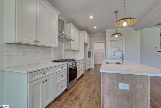 407 Brunswick Lane, Inman, SC 29349