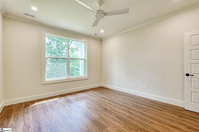 407 Brunswick Lane, Inman, SC 29349