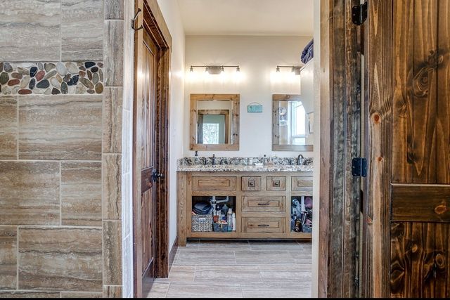 670 Loggins Trail, Poolville, TX 76487