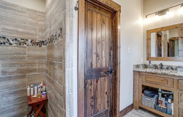 670 Loggins Trail, Poolville, TX 76487