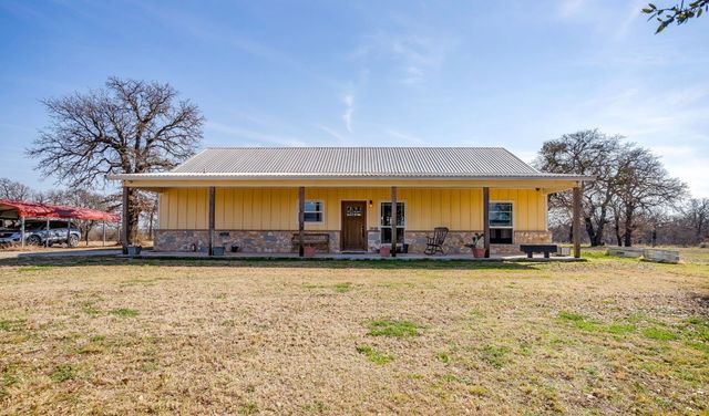 670 Loggins Trail, Poolville, TX 76487
