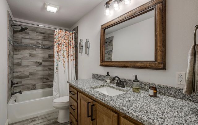 670 Loggins Trail, Poolville, TX 76487