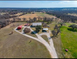 670 Loggins Trail, Poolville, TX 76487