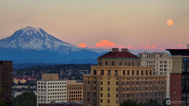 408 6th Avenue, Tacoma, WA 98402