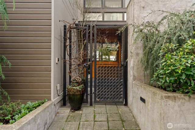 408 6th Avenue, Tacoma, WA 98402