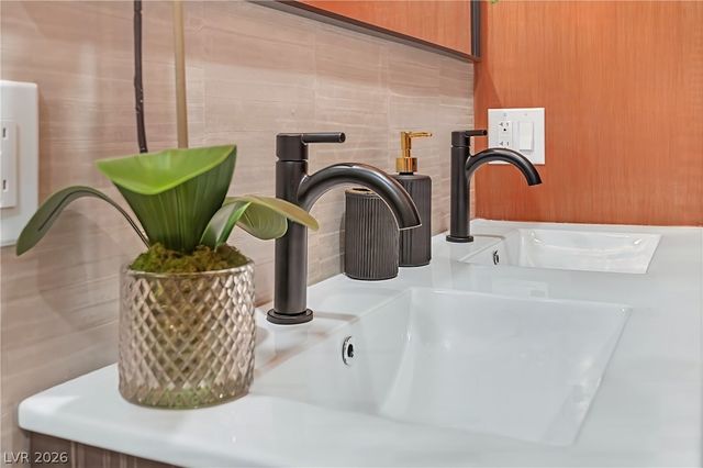 55 Avenida Sorrento, Henderson, NV 89011