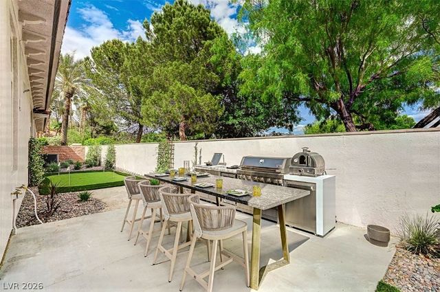 55 Avenida Sorrento, Henderson, NV 89011