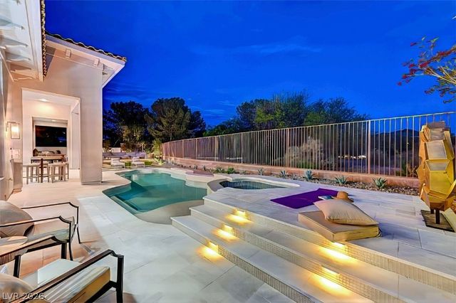 55 Avenida Sorrento, Henderson, NV 89011