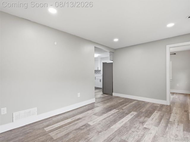 1039 Ennest Boulevard, White Lake Charter Township, MI 48386