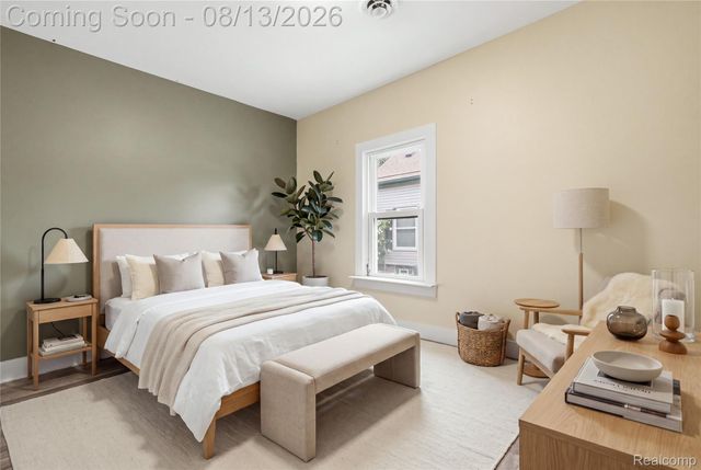 1039 Ennest Boulevard, White Lake Charter Township, MI 48386